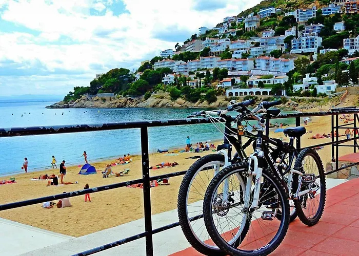 Apartamento Roses 아파트 *